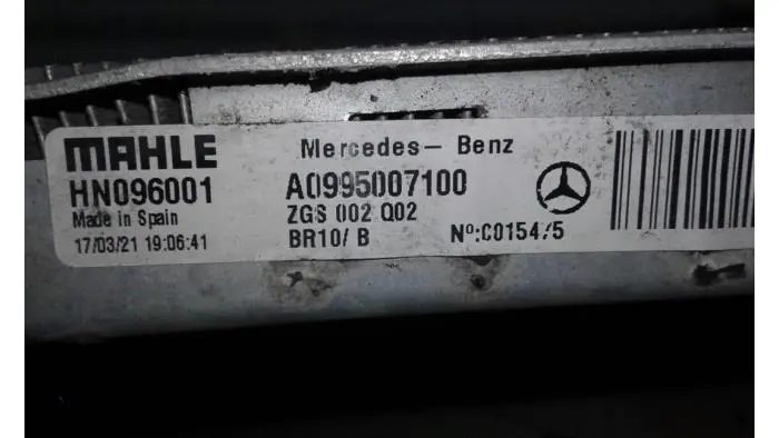 Kühler Mercedes EQV